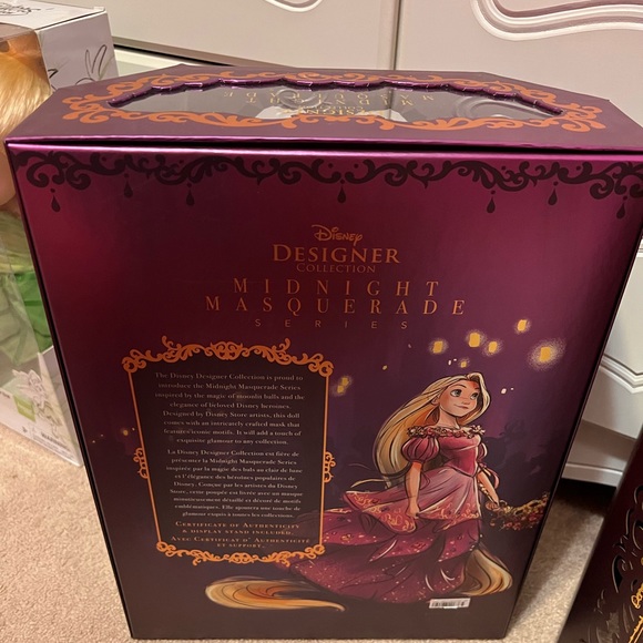 Disney limited edition rapunzel masquerade doll new in box - Picture 3 of 5